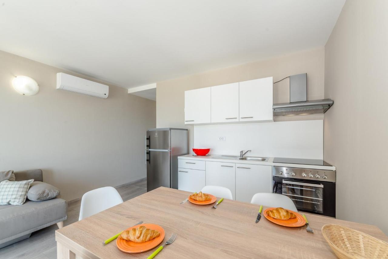 Apartment Amazing Island Povljana Bagian luar foto