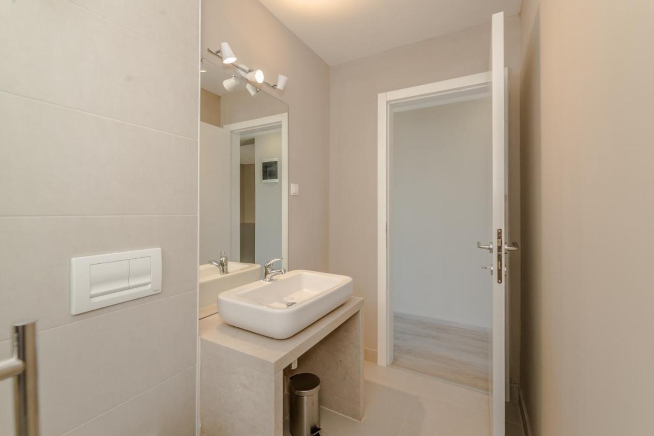 Apartment Amazing Island Povljana Bagian luar foto