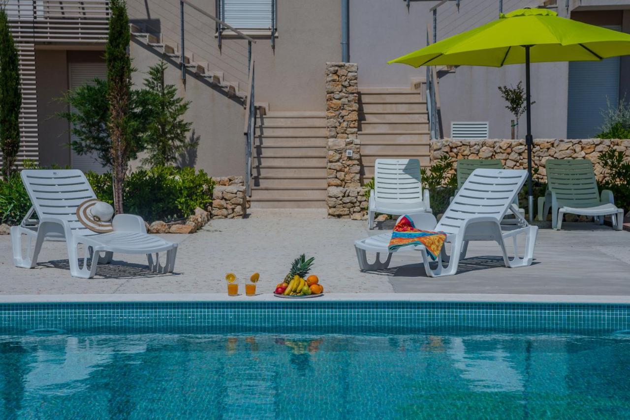 Apartment Amazing Island Povljana Bagian luar foto