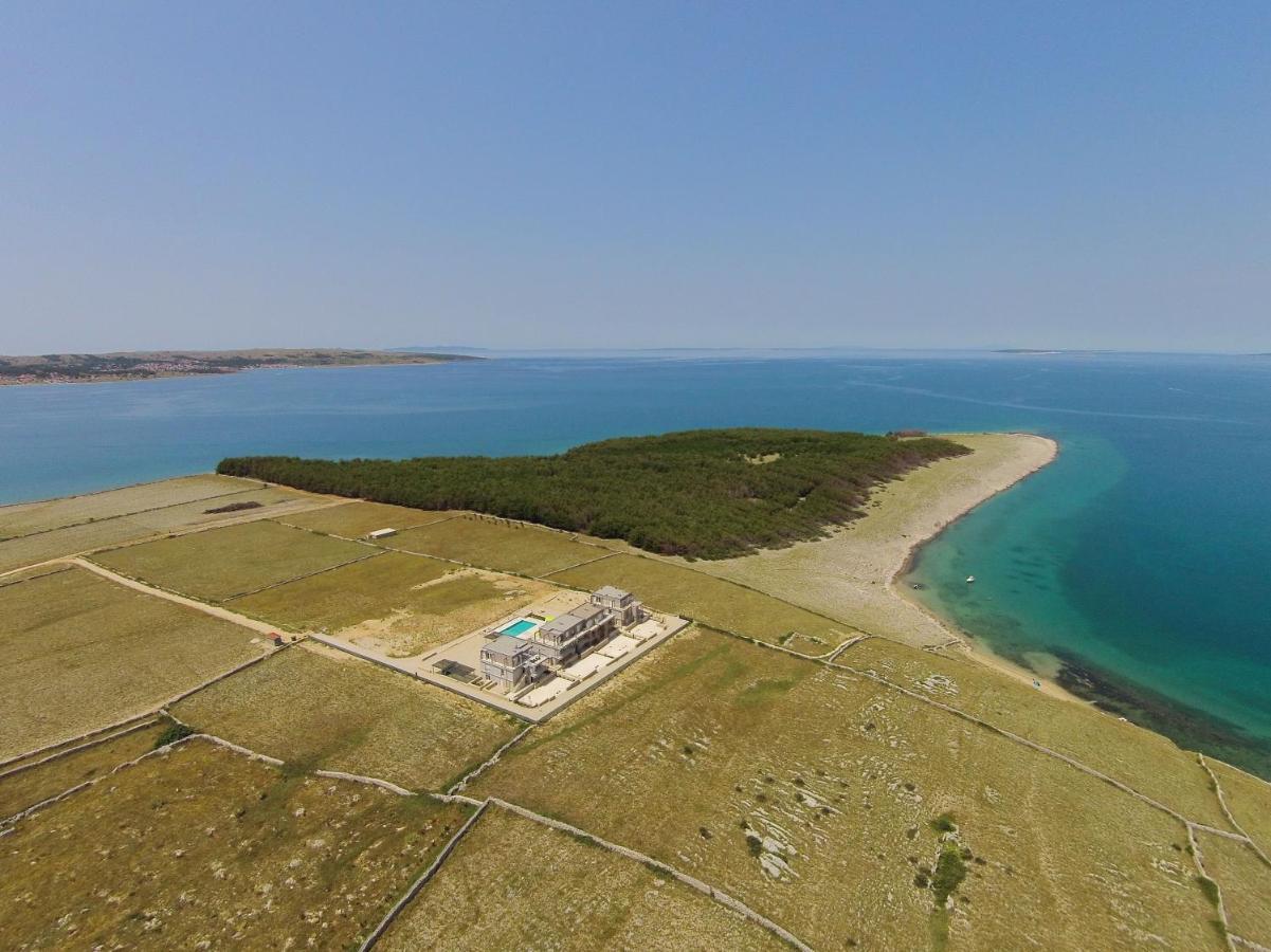 Apartment Amazing Island Povljana Bagian luar foto