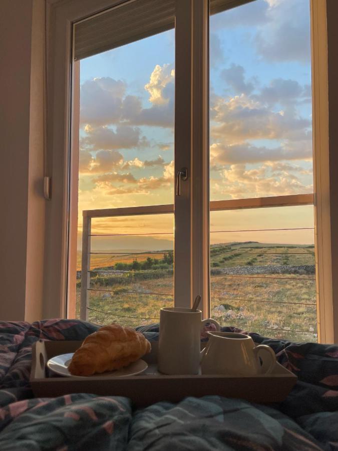 Apartment Amazing Island Povljana Bagian luar foto