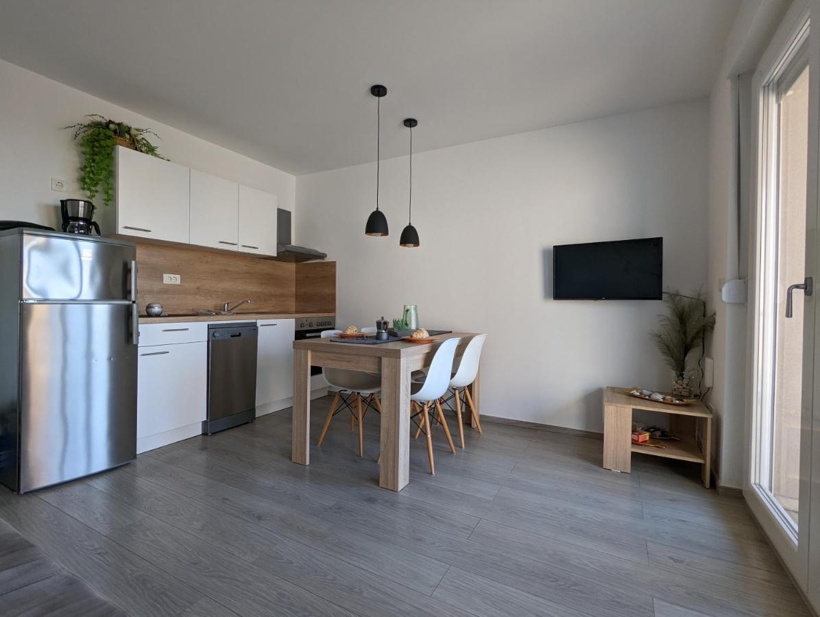 Apartment Amazing Island Povljana Bagian luar foto